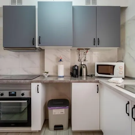 Typical T2 In W/ Balcony By Lovelystay * Албуфейра