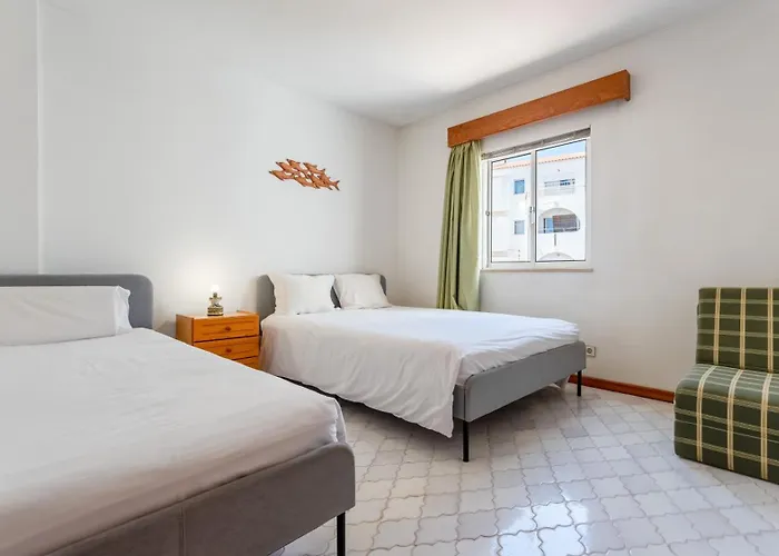 Appartement Typical T2 In W/ Balcony By Lovelystay