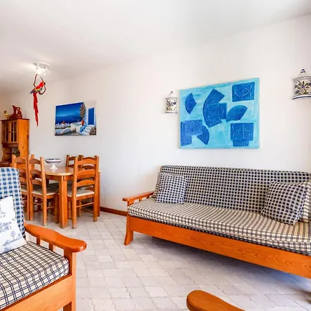 Typical T2 In W/ Balcony By Lovelystay Apartman Albufeira