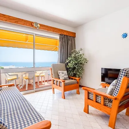 Typical T2 In W/ Balcony By Lovelystay شقة *